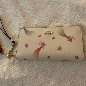Coach disco star print accordion wallet clutch with straps and charms nwot